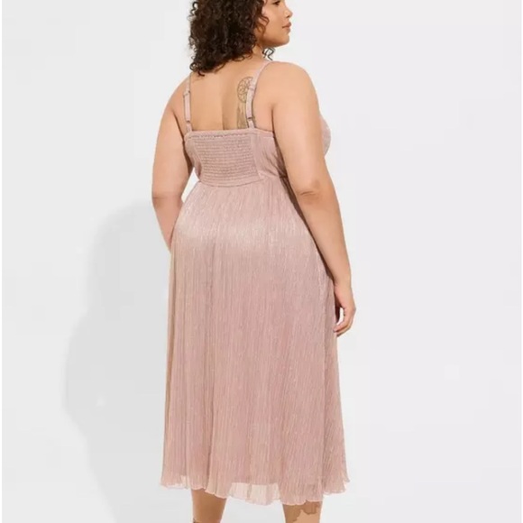 Torrid Blush Tea Length Sleeveless Dress - Picture 3 of 13